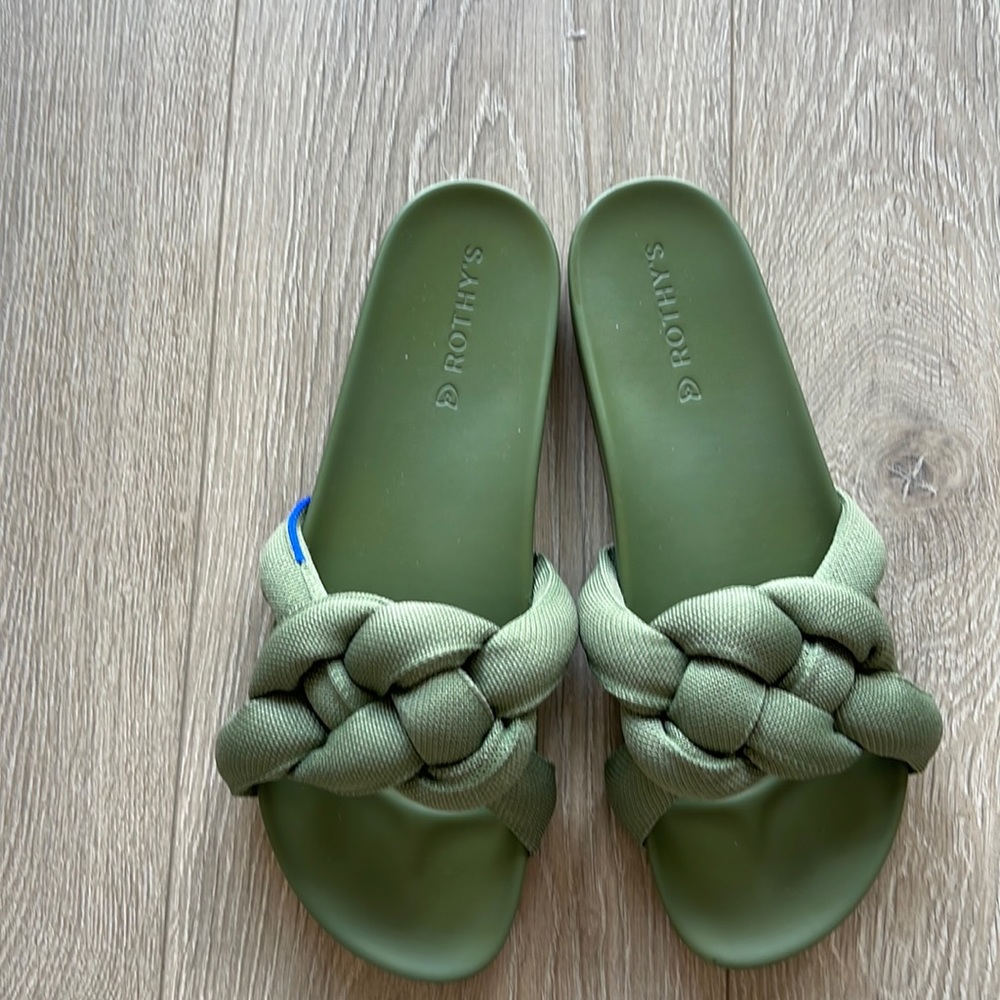 Rothy’s bubble slide size 10